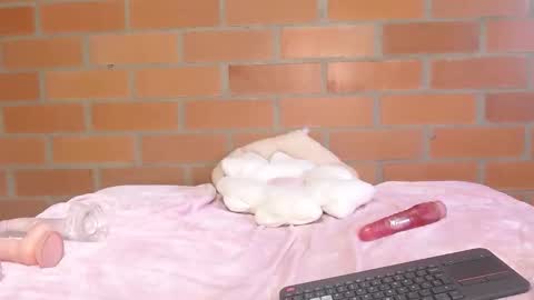Snapshot of montserrat_jay chatting on 13, 9, 2025 Luisa online show from 13, 9, 2025