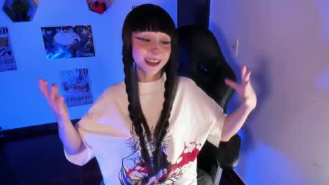Snapshot of monxslove chatting on 11, 5, 2026 Monxse online show from 11, 5, 2026