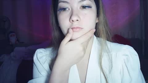 moodiemira online show from 3, 3, 2026