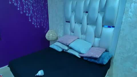 Snapshot of moom_ivy_ chatting on 28, 6, 2026 online show from 28, 6, 2026