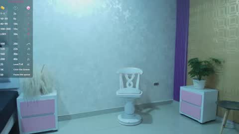 Snapshot of moom_ivy_ chatting on 1, 8, 2026 online show from 1, 8, 2026