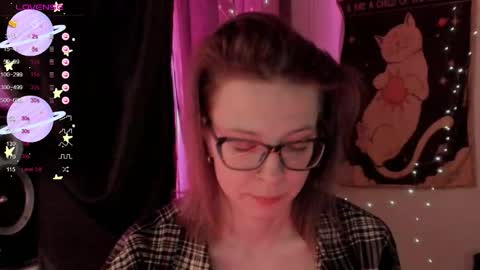 Snapshot of moon__girl chatting on 19, 10, 2025 Roxy online show from 19, 10, 2025