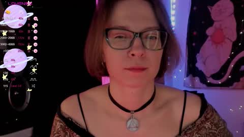 Snapshot of moon__girl chatting on 9, 11, 2025 Roxy online show from 9, 11, 2025