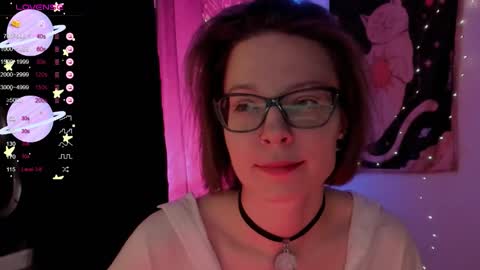 Snapshot of moon__girl chatting on 14, 11, 2025 Roxy online show from 14, 11, 2025