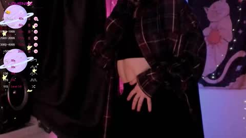 Snapshot of moon__girl chatting on 15, 11, 2025 Roxy online show from 15, 11, 2025