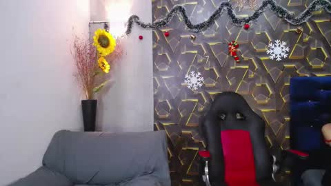 moon_and_fire_ online show from 19, 1, 2026