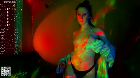 Lola online show from 5, 3, 2025