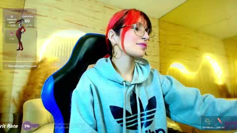 Snapshot of moon_red_r chatting on 9, 5, 2026 Moon online show from 9, 5, 2026