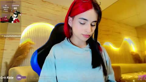 Snapshot of moon_red_r chatting on 4, 6, 2026 Moon online show from 4, 6, 2026