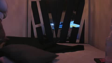 Luna  online show from 7, 3, 2025