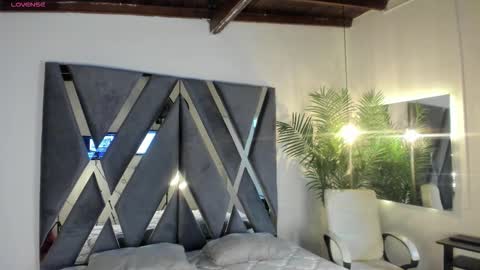 Luna  online show from 1, 11, 2025