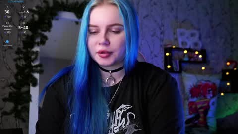 Snapshot of moon_valkyriie chatting on 20, 1, 2025 Emilia online show from 20, 1, 2025