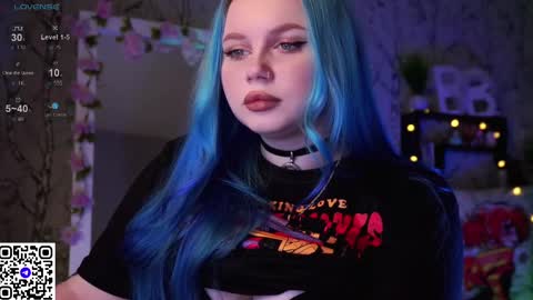 Snapshot of moon_valkyriie chatting on 22, 2, 2025 Emilia online show from 22, 2, 2025