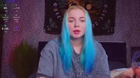 Snapshot of moon_valkyriie chatting on 22, 9, 2025 Emilia online show from 22, 9, 2025