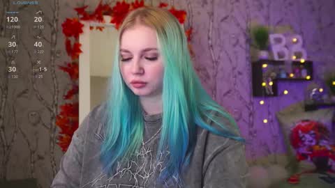 Snapshot of moon_valkyriie chatting on 24, 9, 2025 Emilia online show from 24, 9, 2025