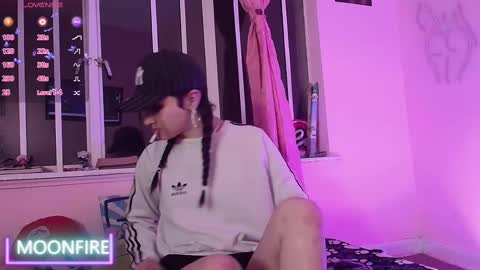 Snapshot of moonfiredance chatting on 5, 3, 2025 Nicky  online show from 5, 3, 2025
