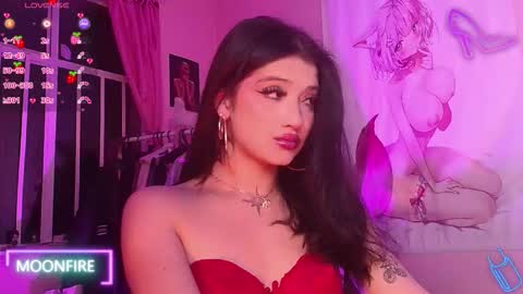 Snapshot of moonfiredance chatting on 17, 10, 2025 Nicky  online show from 17, 10, 2025