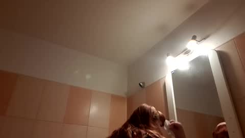 MoonFox  online show from 13, 1, 2026