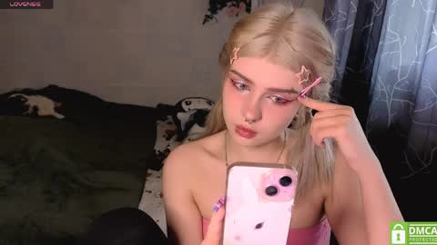 Snapshot of moonlight_grace chatting on 28, 4, 2026 Im Grace 3 online show from 28, 4, 2026
