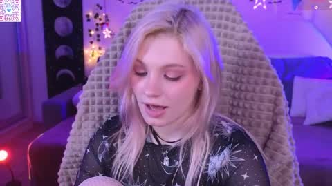 Mia   online show from 10, 4, 2026