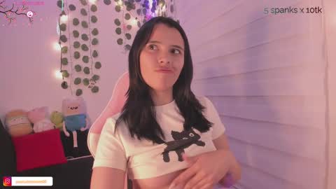 moonliight__ online show from 11, 3, 2025