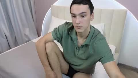 Snapshot of moonlinskinn chatting on 19, 11, 2025 Stan online show from 19, 11, 2025