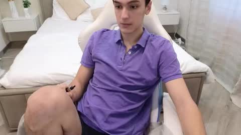 Snapshot of moonlinskinn chatting on 3, 12, 2025 Stan online show from 3, 12, 2025