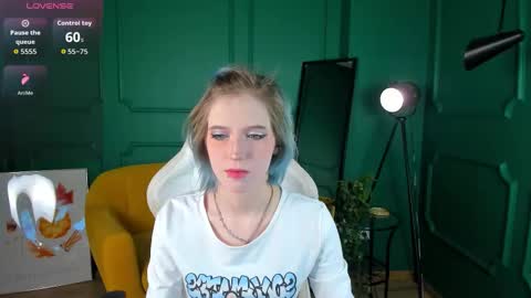 Asuna online show from 15, 10, 2025