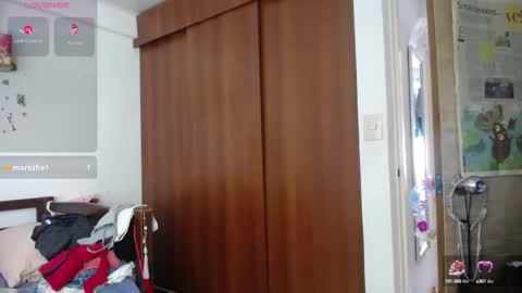 Snapshot of moonlunita chatting on 16, 10, 2025 moonlunita online show from 16, 10, 2025