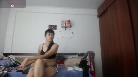 Snapshot of moonlunita chatting on 21, 10, 2025 moonlunita online show from 21, 10, 2025
