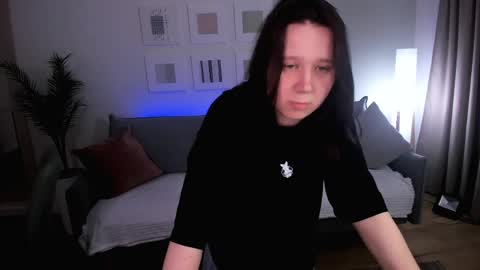 Charli online show from 13, 4, 2026