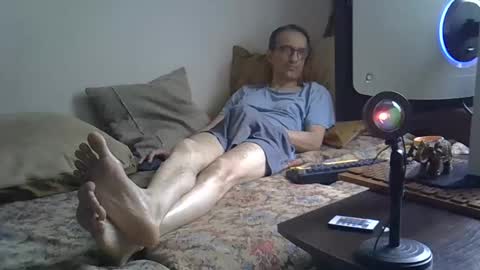 Snapshot of moovurey16 chatting on 4, 5, 2026 Alex online show from 4, 5, 2026