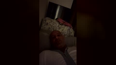 Snapshot of moredlove999 chatting on 14, 12, 2025 moredlove999 online show from 14, 12, 2025