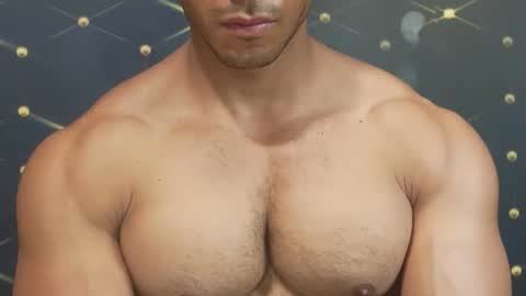 Snapshot of moreno1muscular chatting on 19, 9, 2025 moreno1muscular online show from 19, 9, 2025