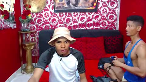 duohot23 online show from 6, 10, 2025