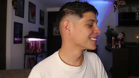   online show from 15, 12, 2024