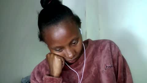 morgane_69 online show from 9, 6, 2026