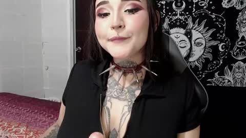 Snapshot of morganmoon1 chatting on 7, 10, 2025 Morgan Moon online show from 7, 10, 2025