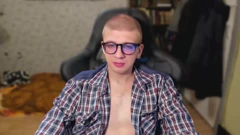 Snapshot of mortywithlove chatting on 4, 3, 2026 Morty online show from 4, 3, 2026