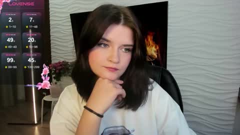 Snapshot of morygirl chatting on 26, 9, 2025 mori online show from 26, 9, 2025
