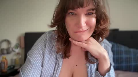 Snapshot of mossy_mommy chatting on 12, 5, 2026 Mossy Mommy online show from 12, 5, 2026