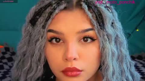 Snapshot of moto_ponchik chatting on 23, 4, 2026 Kris online show from 23, 4, 2026