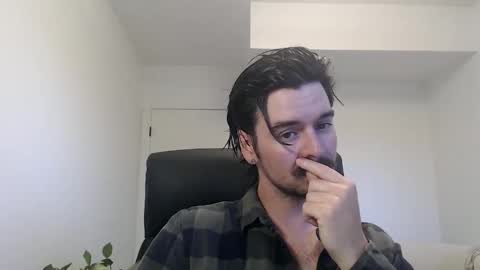 Snapshot of moustachematt chatting on 6, 6, 2026 moustachematt online show from 6, 6, 2026