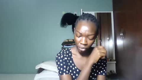 Snapshot of mouthymiss chatting on 1, 3, 2025 Mouthymiss online show from 1, 3, 2025