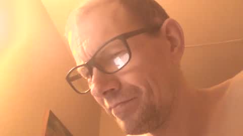 Snapshot of moviem1978 chatting on 23, 1, 2025 Frederik online show from 23, 1, 2025