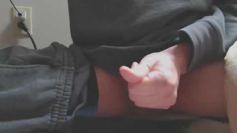 Snapshot of mowfbreever chatting on 1, 11, 2025 mowfbreever online show from 1, 11, 2025