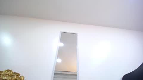 Snapshot of moxa_hot chatting on 15, 1, 2025 moxa hot online show from 15, 1, 2025