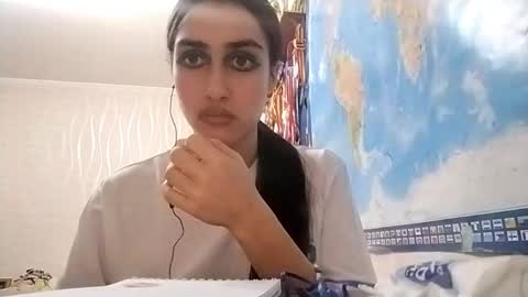 Snapshot of mozellesoomaroo chatting on 27, 11, 2025 Karla online show from 27, 11, 2025