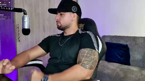 Snapshot of mr_david_cox chatting on 22, 2, 2025 David online show from 22, 2, 2025