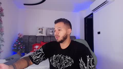 MIKEE online show from 7, 1, 2026